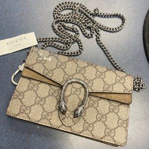 Gucci Dionysus GG supreme super mini bag